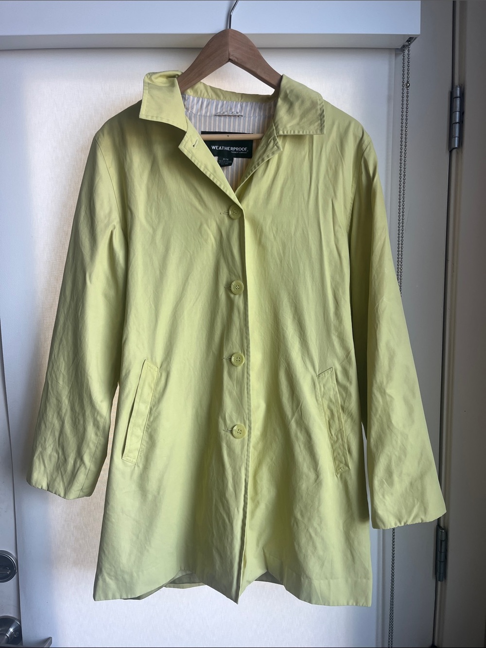 Weatherproof Women's Pale Yellow Single-Breasted Trench Coat